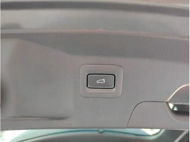 Car image 45