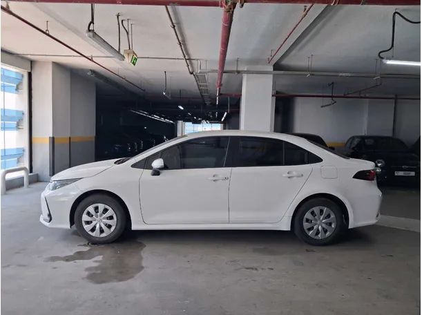 Car image 8