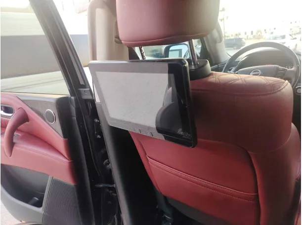 Car image 32