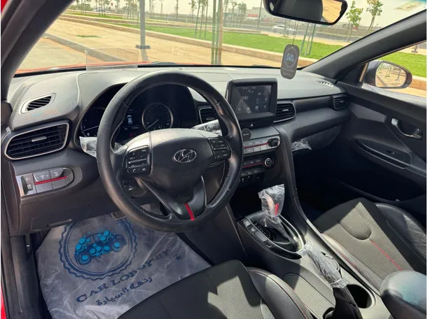 Car image 15