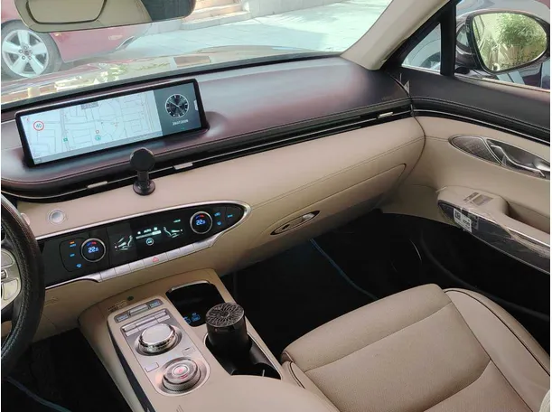 Car image 22