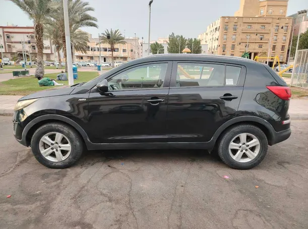 Car image 8