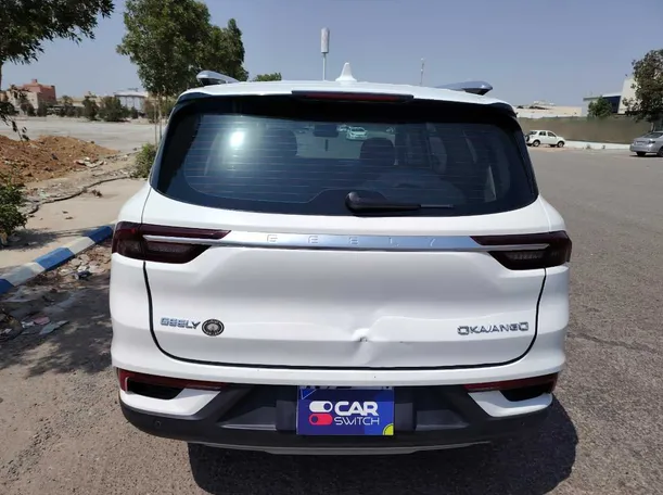 Car image 6