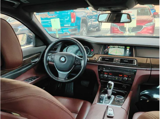 Car image 23