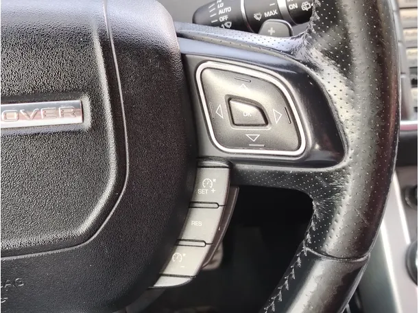 Car image 33