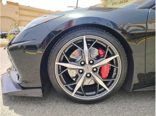 Car image 10