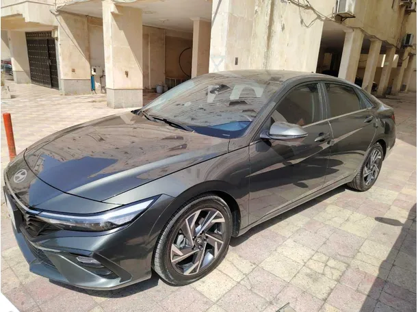 Car image 8