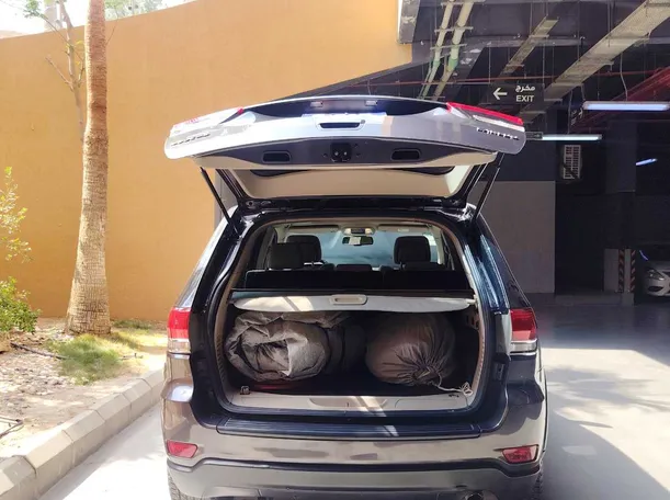 Car image 22
