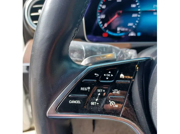 Car image 33