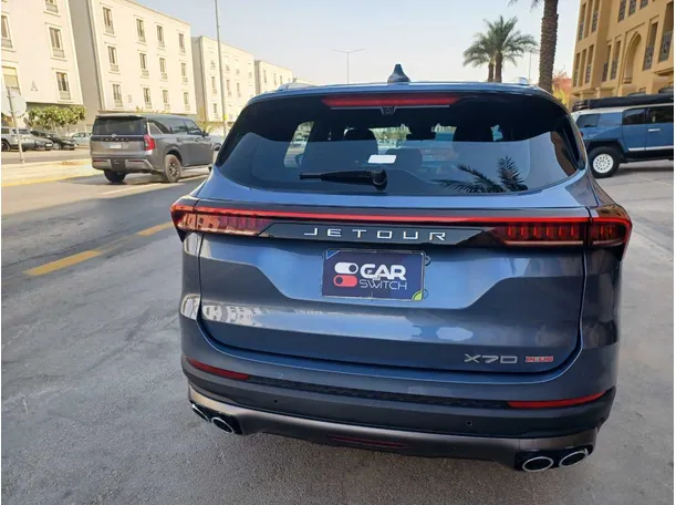 Car image 6