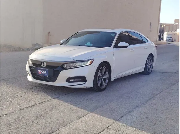 2018 Honda Accord in Riyadh