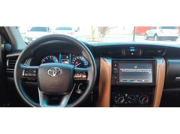 Car image 22