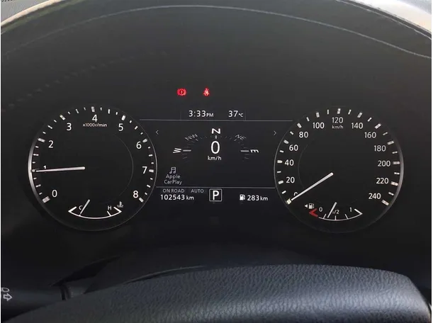 Car image 13