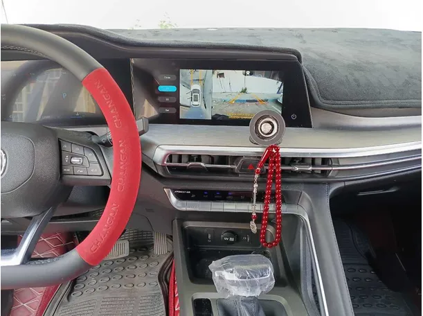 Car image 16