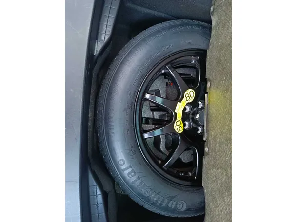 Car image 42