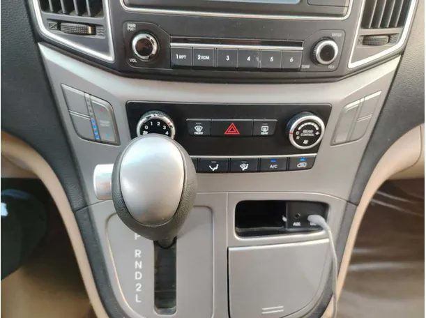 Car image 26