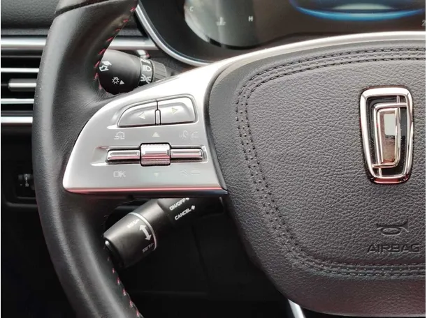 Car image 28