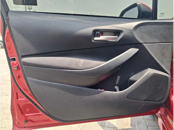 Car image 10