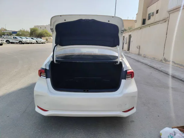 Car image 23