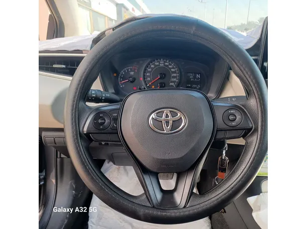 Car image 20