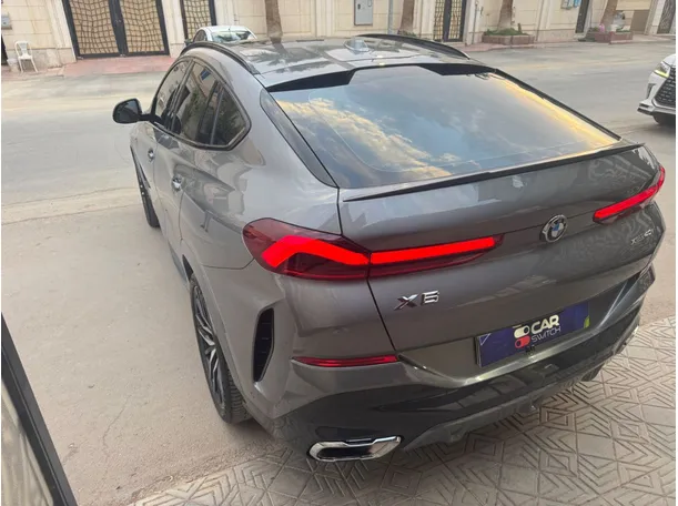 Car image 7