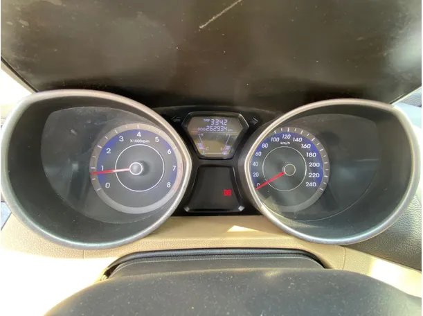 Car image 17