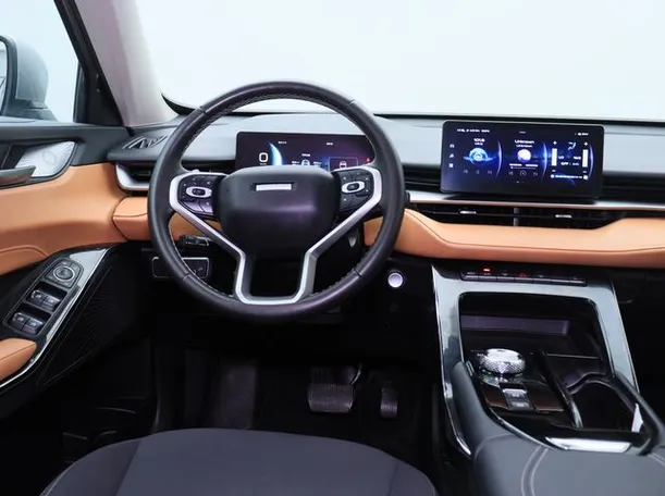 Car image 15