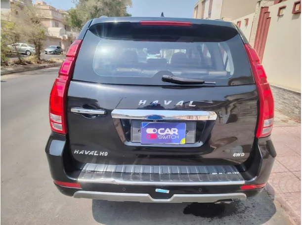 Car image 6