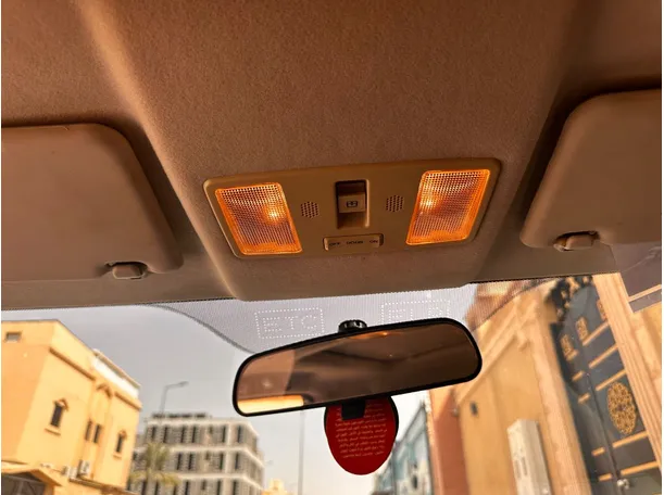 Car image 22