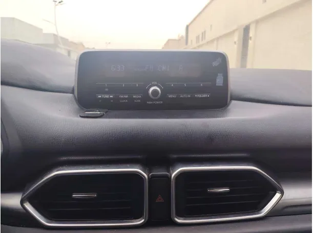 Car image 23