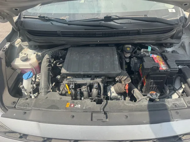 Car image 21