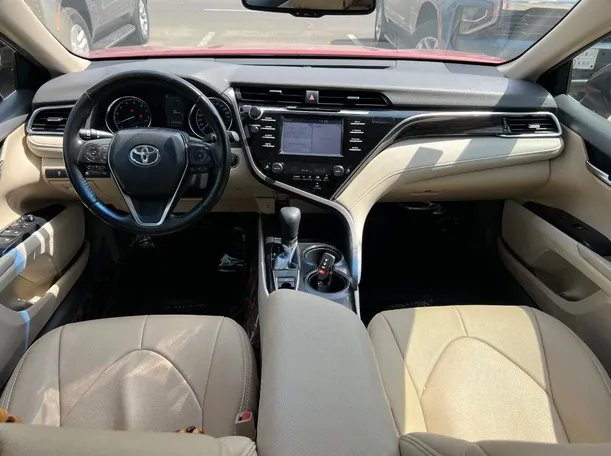 Car image 15