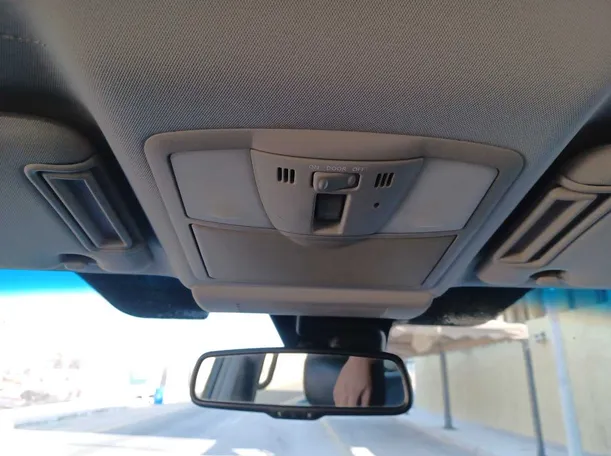 Car image 20