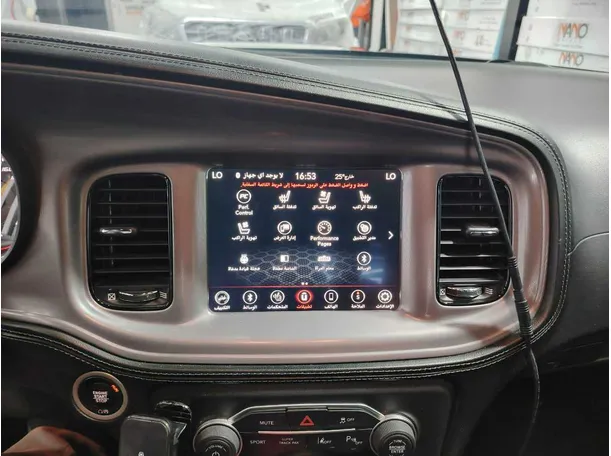 Car image 25