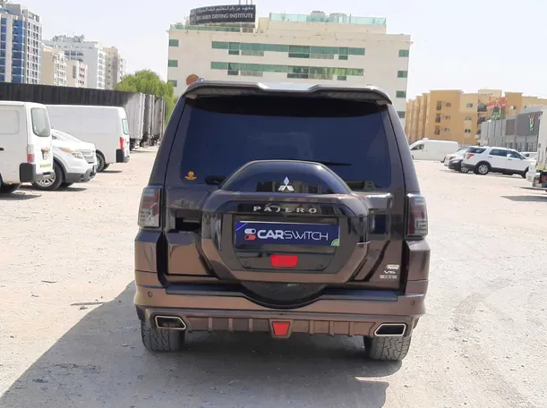 Car image 6
