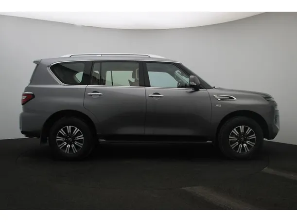 Car image 13