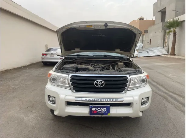 Car image 21