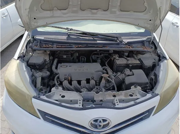 Car image 20