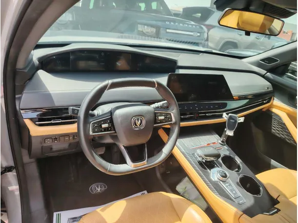 Car image 17