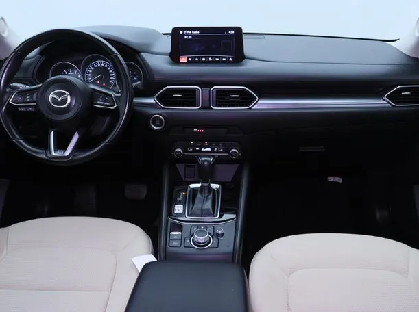 Car image 14