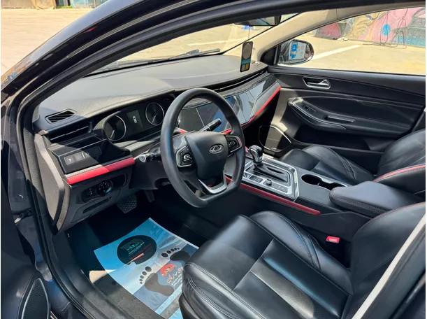 Car image 5