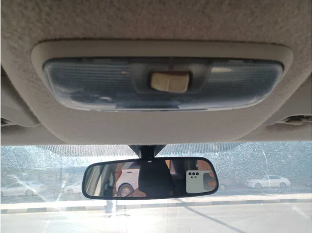 Car image 18