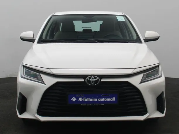 Car image 11