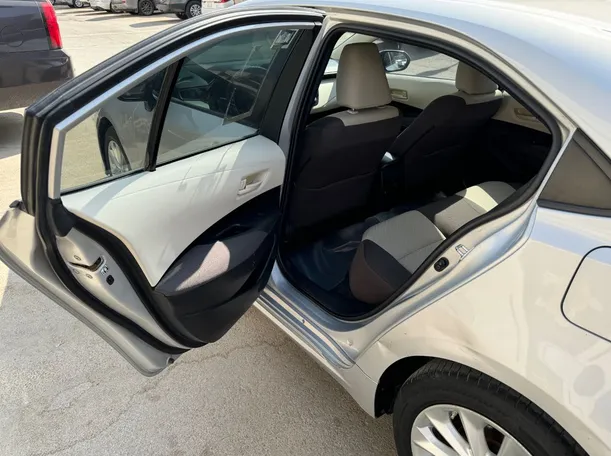 Car image 11