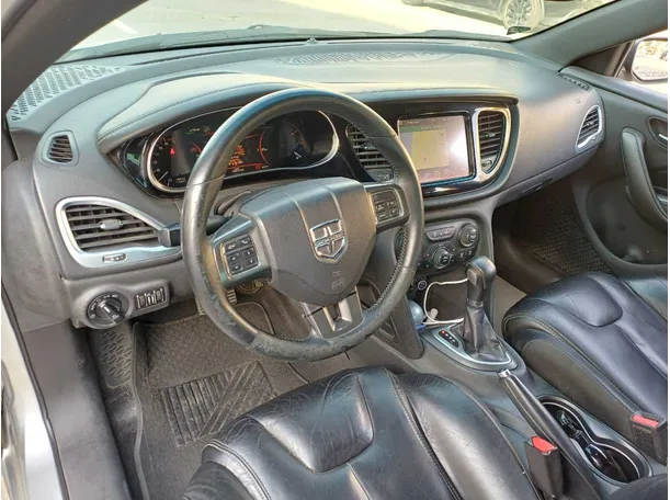 Car image 11