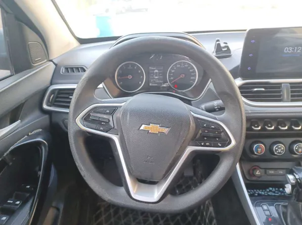 Car image 15
