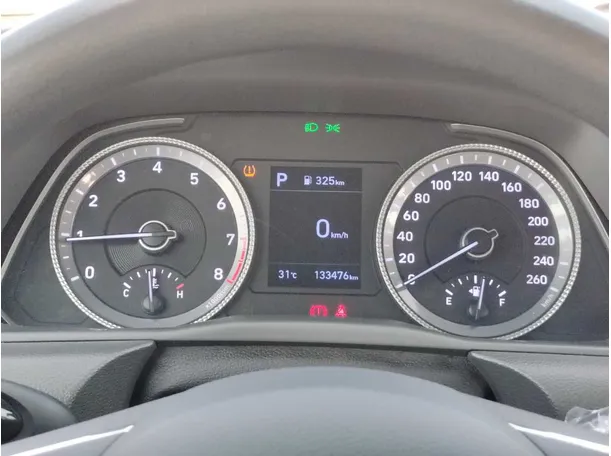 Car image 22