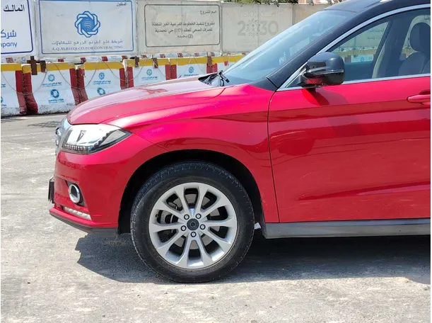 Car image 9