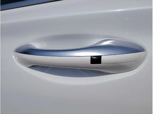 Car image 27