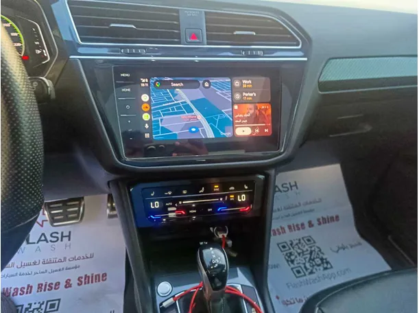 Car image 25